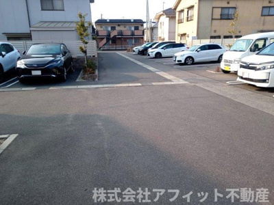 【駐車場】 | Azul WisteriaA棟