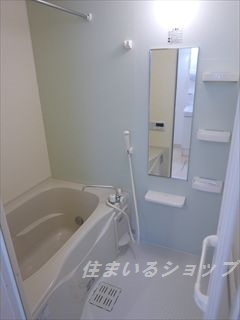 ティ・シュティル　Ⅲ番館の浴室|追い焚き・浴室暖房乾燥機あり