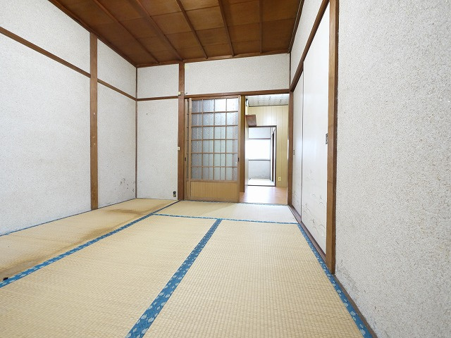 ハイツヴィオラの和室
