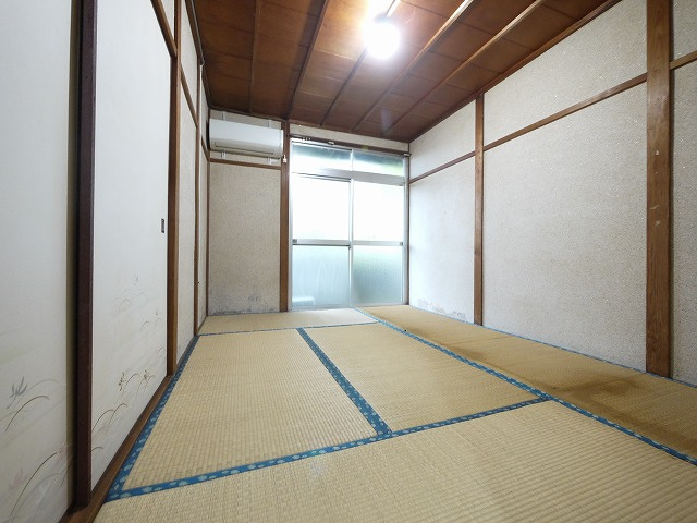 ハイツヴィオラの和室