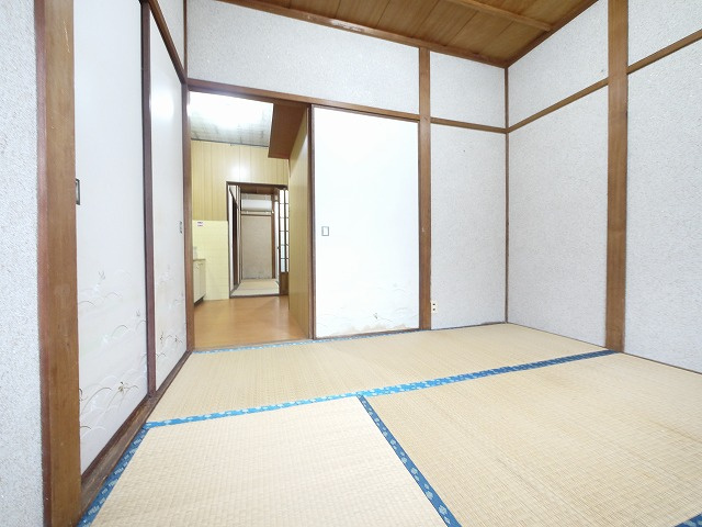 ハイツヴィオラの和室