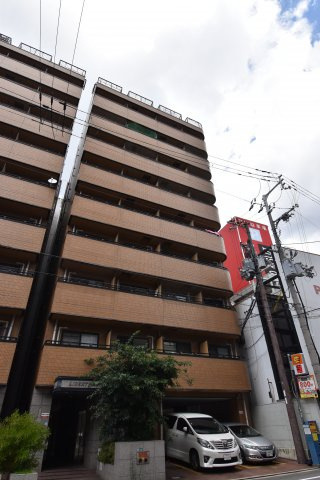 リバティ桜川の外観