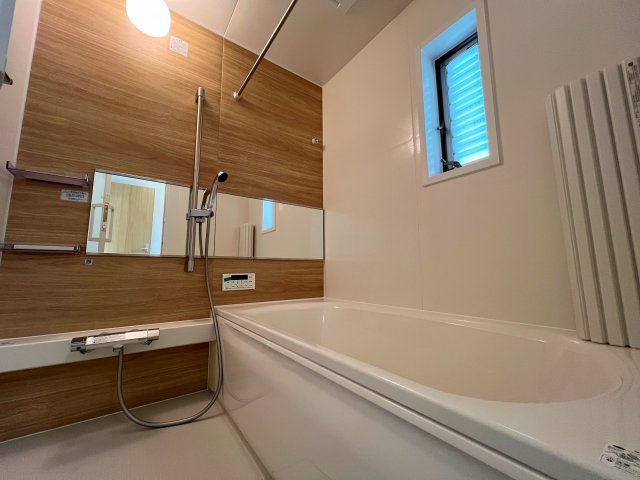 横浜市南区平楽戸建③の浴室