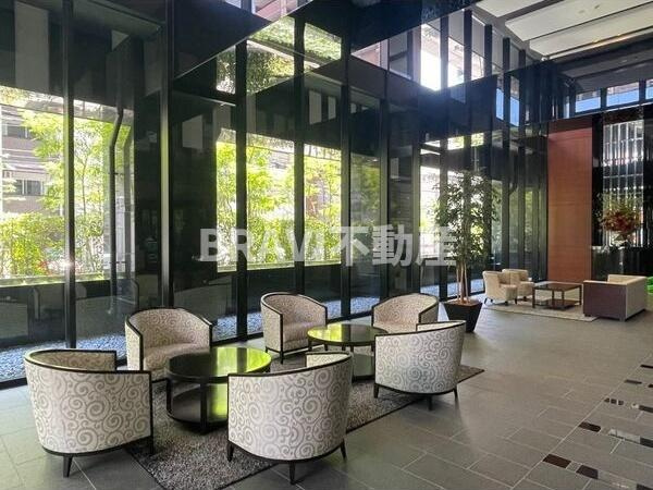 プレサンスレジェンド堺筋本町タワー BRAVI不動産のエントランス|プレサンスレジェンド堺筋本町タワー