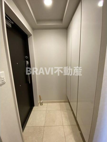 プレサンスレジェンド堺筋本町タワー BRAVI不動産の玄関|プレサンスレジェンド堺筋本町タワー