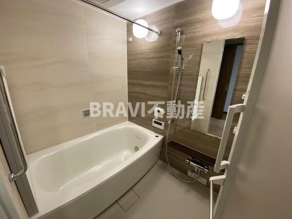 プレサンスレジェンド堺筋本町タワー BRAVI不動産の浴室|プレサンスレジェンド堺筋本町タワー