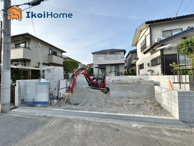 神戸市西区持子１丁目　　新築戸建　の駐車場|【ホームページに現地動画掲載中】●年中無休：当日予約可●駐車スペース並列2台分ございます