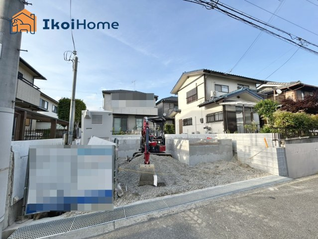 神戸市西区持子１丁目　　新築戸建　のエントランス|～ご見学に関して～平日や夜間でもご案内可能。決まったお時間で身動きが取れない方も臨機応変に対応します