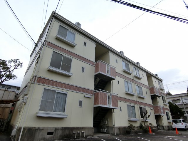 サンハイツ千原の外観