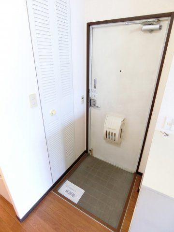 サンハイツ千原の玄関
