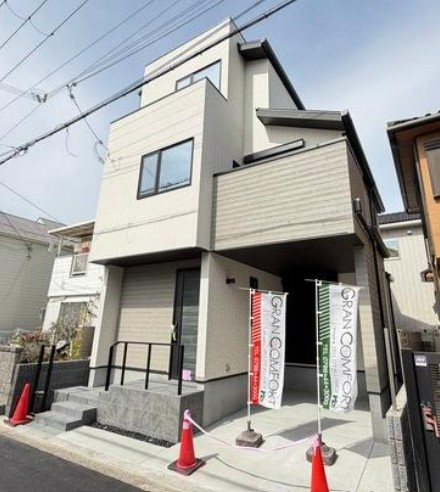 南甲子園２丁目新築戸建ての外観
