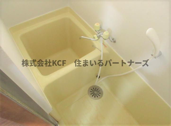 久留米市津福本町のアパートの浴室|お風呂で日々の疲れを落としましょう