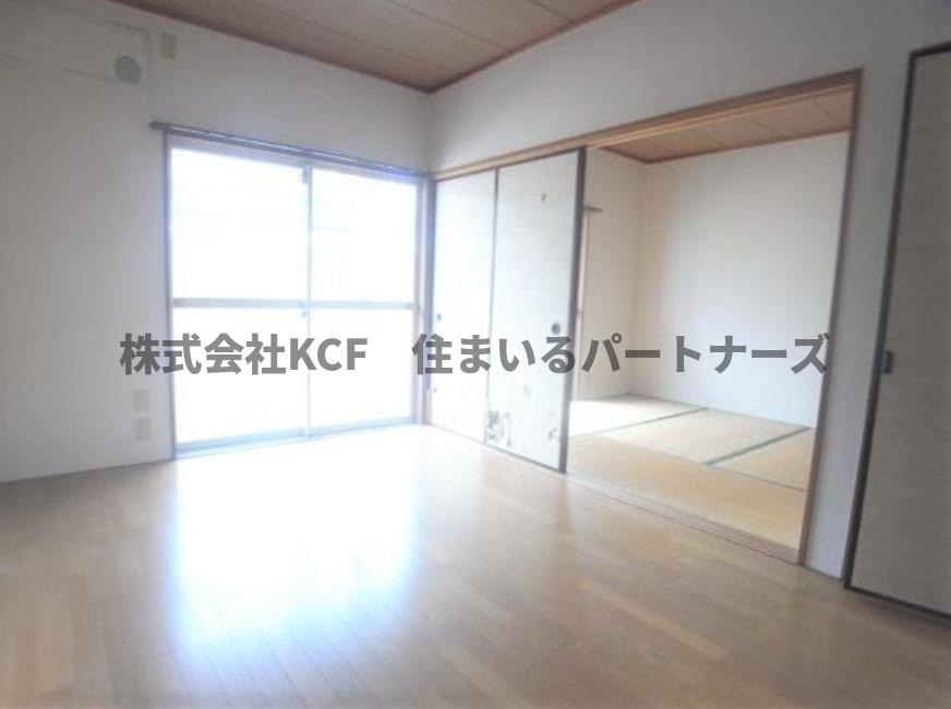ファミリーハイツ津福の洋室|コンパクトで使いやすい洋室です