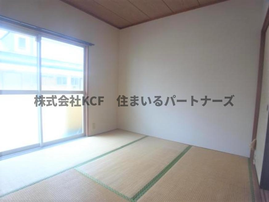 ファミリーハイツ津福の和室|落ち着いた雰囲気の和室付きです