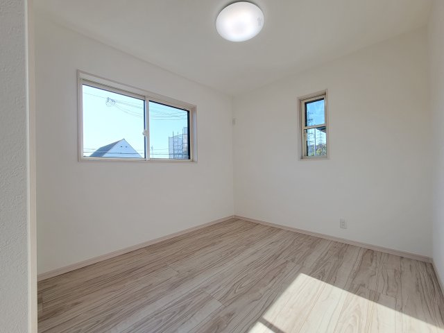 塩屋5丁目Ⅱ・新築戸建の洋室