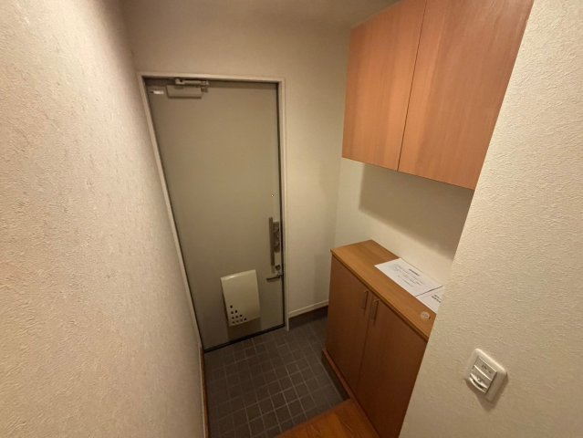 ラ・グリシーヌの玄関