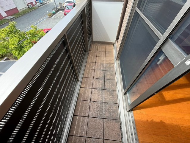 ラ・グリシーヌのバルコニー