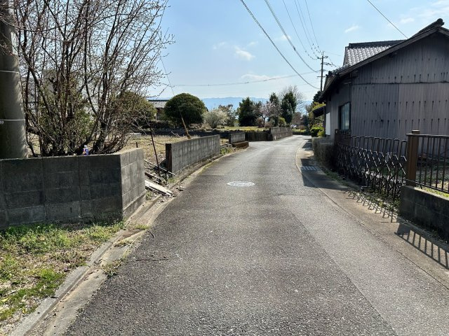 朝倉市大庭　売り土地の前面道路含む現地写真|前面道路含む現地写真です