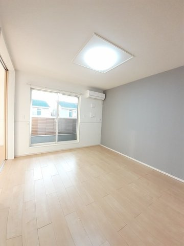 クラール　安宅Ｃの居間・リビング