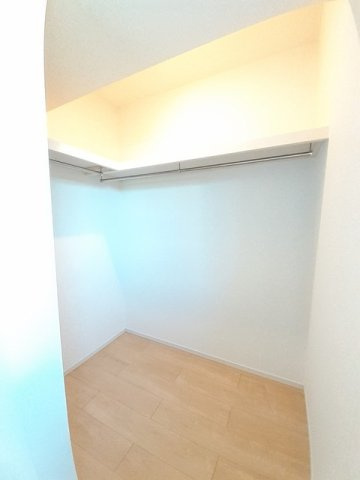 フォー　シュラインＢの収納