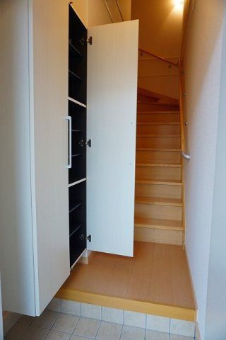 アリーヴィオＡの玄関