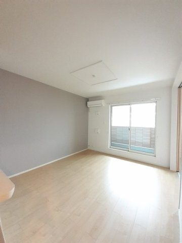 クラールプレディエＡの居間・リビング