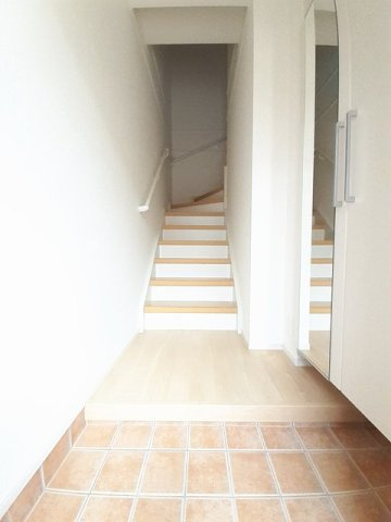 クラールプレディエＡの玄関