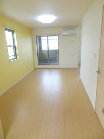 ポルト・ボヌールＭ　Ⅰの居間・リビング