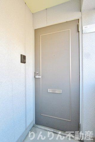 ベイシス東山手の玄関|シンプルで使いやすい玄関です