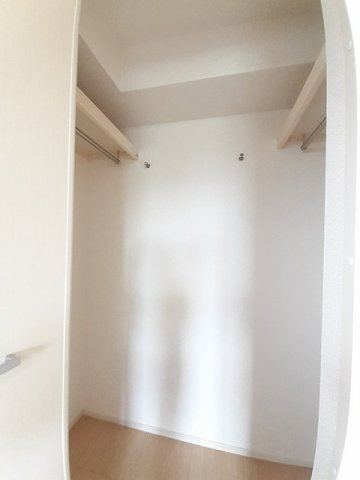 グランコート国府の収納