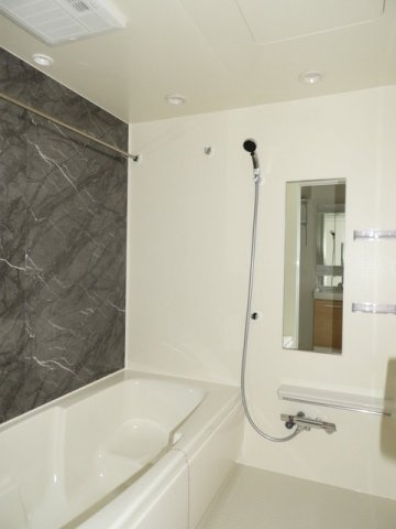 すばるＳの浴室