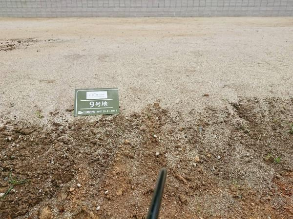 オリーブタウン川上小学校北　の外観