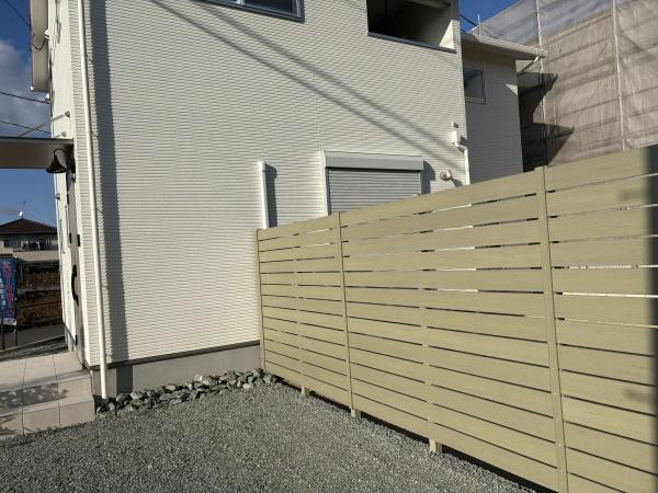 上益城郡嘉島町大字上六嘉の新築一戸建の庭|目隠しフェンス