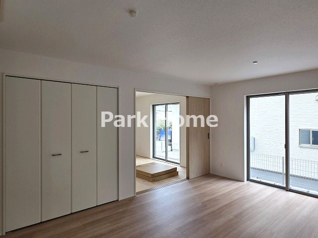 南国市緑ヶ丘3丁目-2期1棟- 新築戸建ての居間・リビング|１F:16LDK