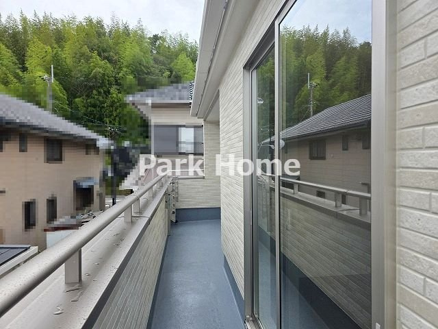 南国市緑ヶ丘3丁目-2期1棟- 新築戸建てのバルコニー