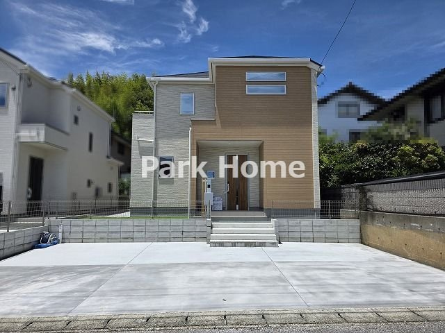 南国市緑ヶ丘3丁目-2期1棟- 新築戸建ての駐車場|1号地　2026.7月