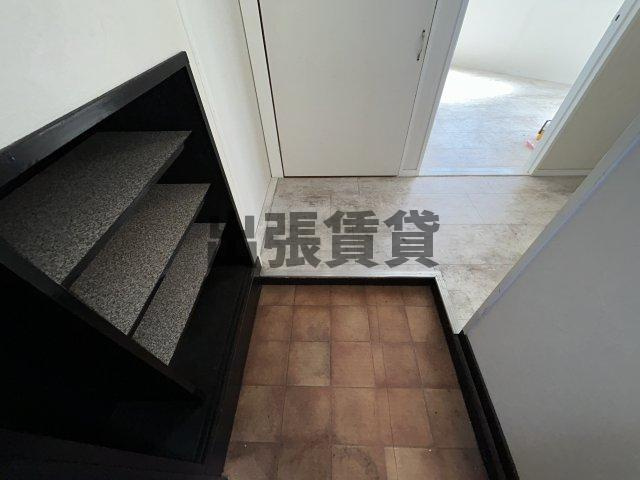 仲介手数料0円！！EISHO BUILDINGの玄関