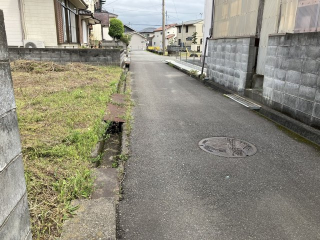朝倉市頓田　売り土地の前面道路含む現地写真|前面道路含む現地写真です