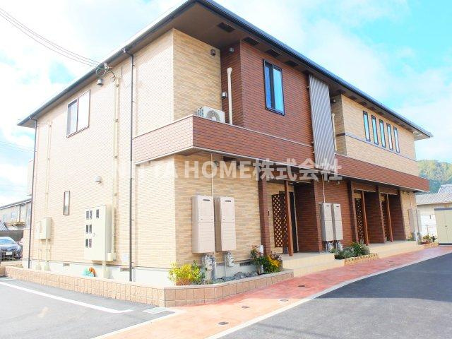 丹波市氷上町成松のアパート