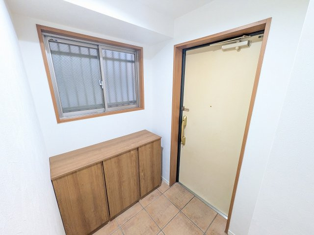 マイキャッスル椚田の玄関|～玄関は安心のWロックキーを採用～
