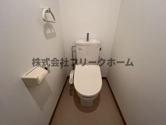 三鷹市下連雀３丁目の賃貸マンションのトイレ