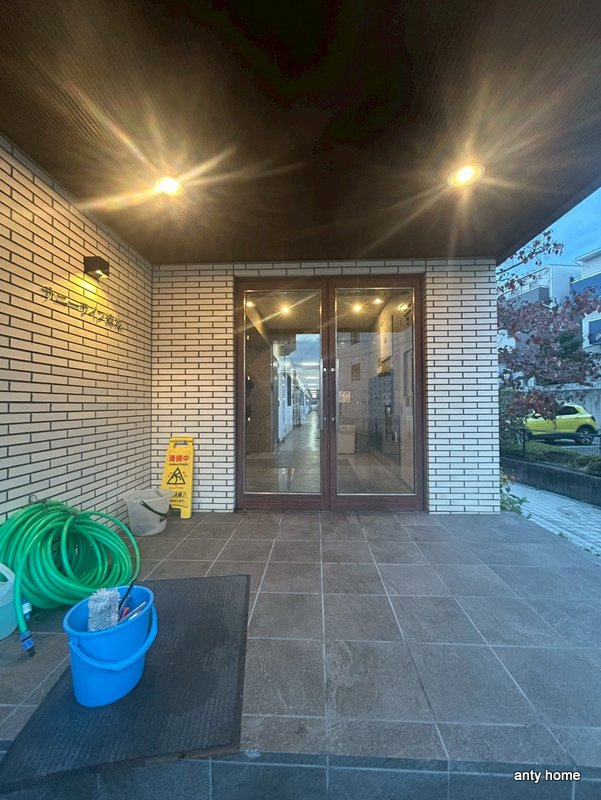 サニーライフ緑地のエントランス