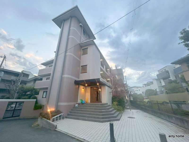 サニーライフ緑地の外観