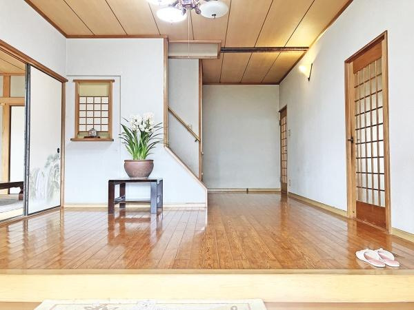 合志市　御代志（御代志駅）２階建　の玄関