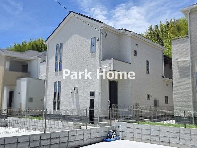 南国市緑ヶ丘3丁目-2期2棟- 新築戸建ての外観|2号地　2026.7月