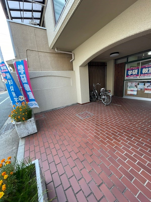 ニューライフ岡本の外観