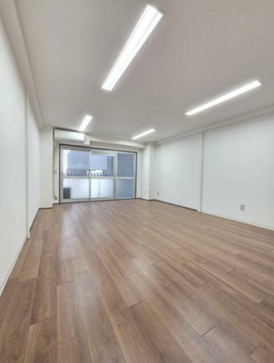 【居間・リビング】 | 秀和築地レジデンス