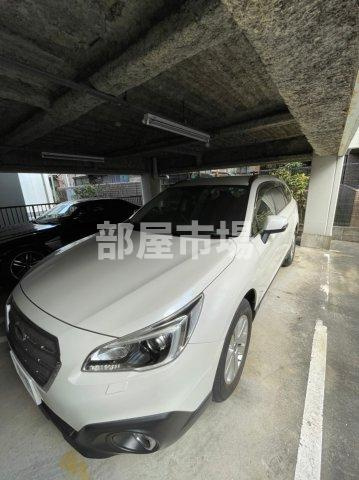山田マンションの駐車場