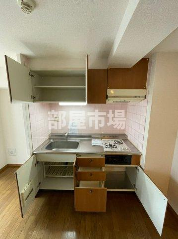山田マンションのキッチン|収納