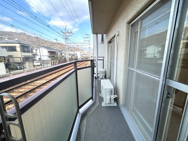 ニューライフ岡本のバルコニー